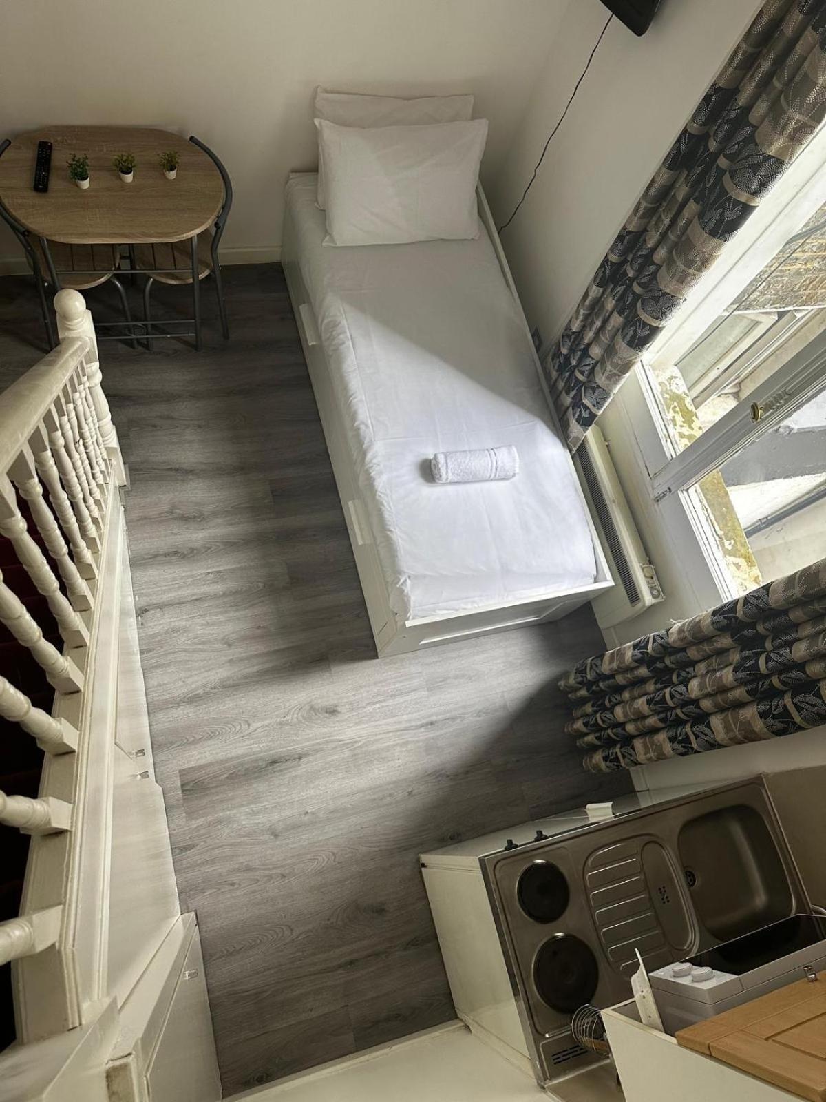 Apartamento F101-First Floor Flat Fits 3 Near Hyde Park Londres Exterior foto